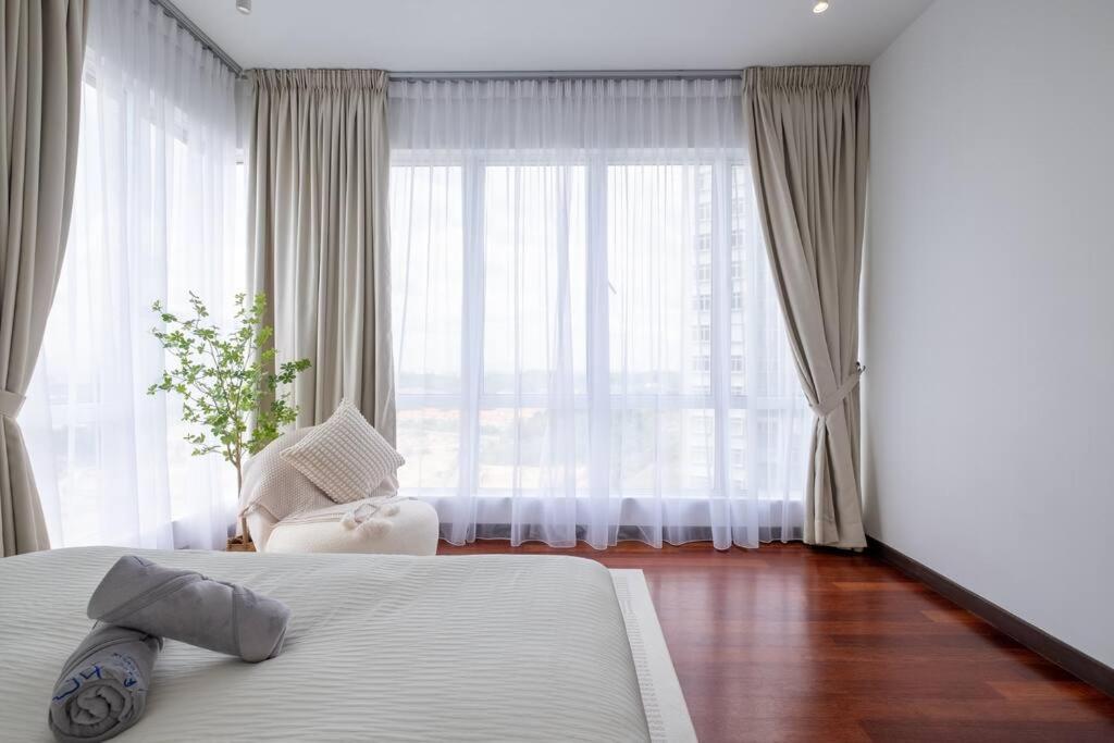 Instagrammable Paraiso Near Pavilion Bukit Jalil 7pax Apartment